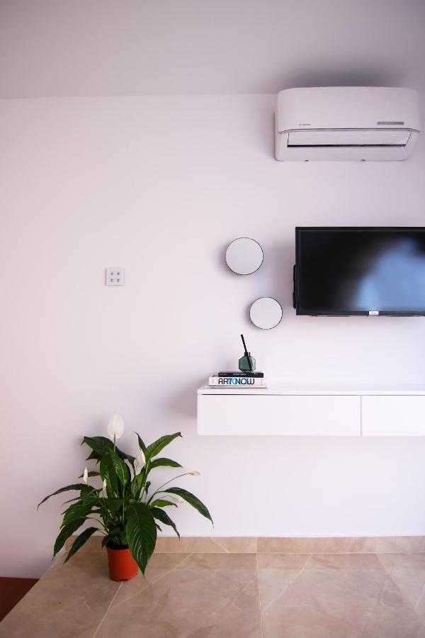 Phaedrus Living: Luxury Maisonette Lighthouse 60 Paphos 外观 照片
